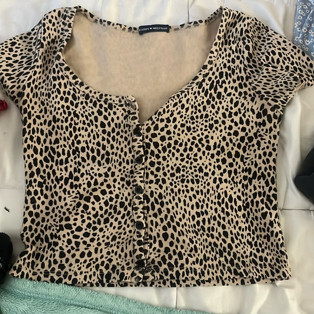 brandy mellville animal print crop tshirt